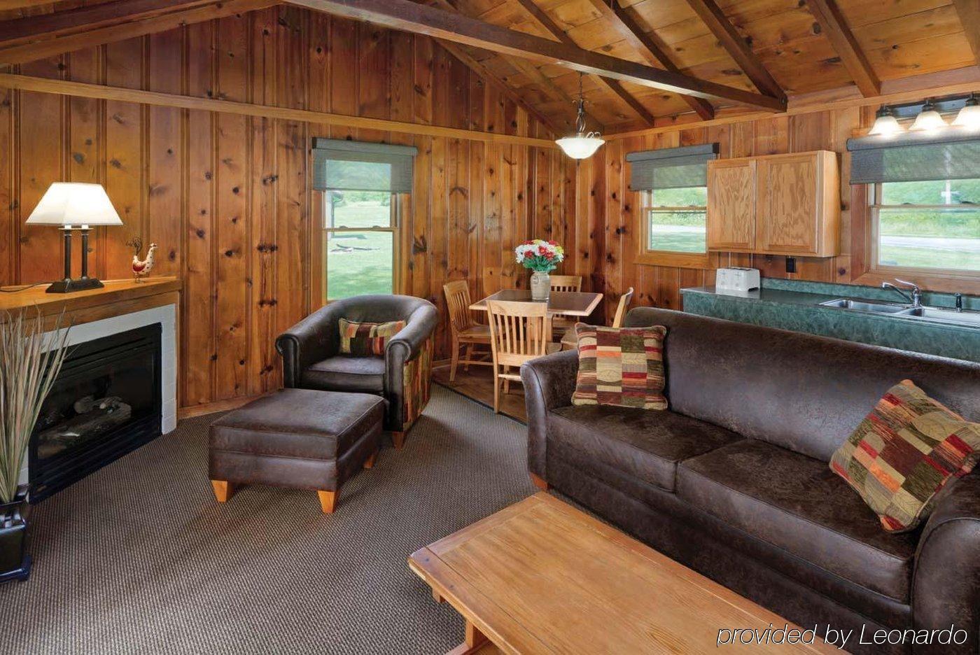 Hueston Woods Lodge And Conference Center College Corner 외부 사진